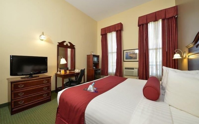 Best Western The Hotel Chequamegon