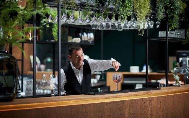 Corendon Urban Amsterdam Schiphol Airport Hotel