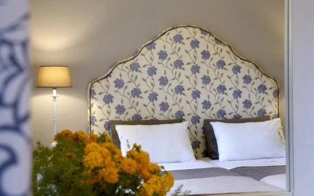 Silo Hotel Apartments