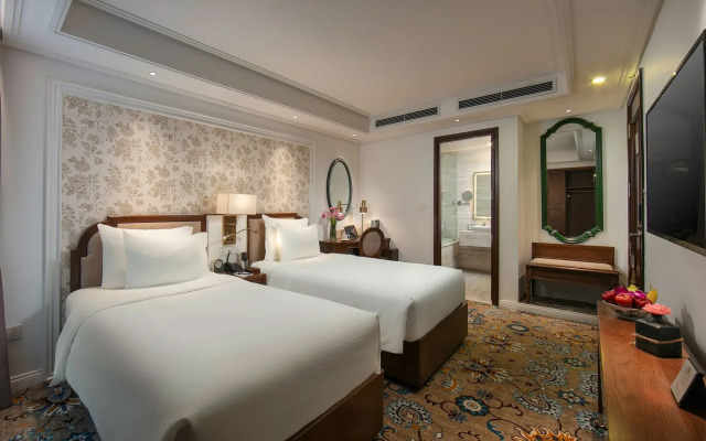 The Oriental Jade Hotel