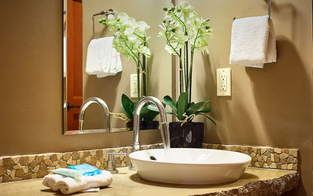 Bellstar Suites at Solara Resort