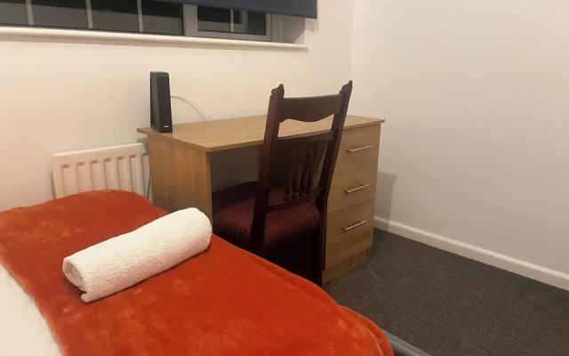 The Coral Guest House Winchester