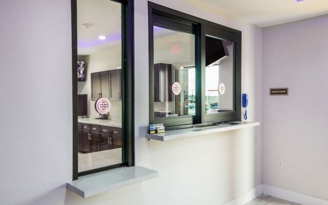 Scottish Inn & Suites Houston Willowbrook