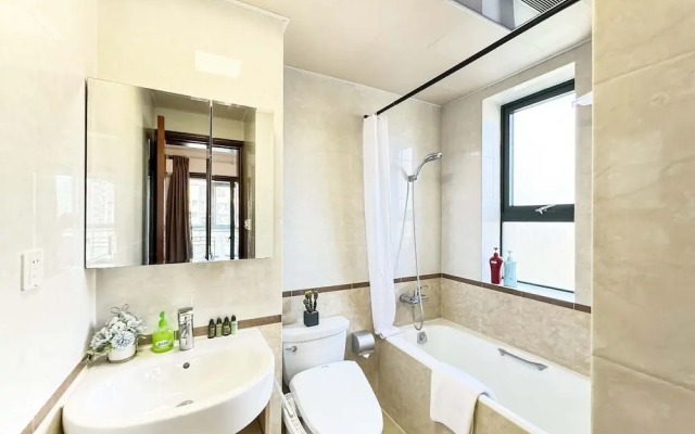 Tyms 2BR 2BA Apt Near MetroCity Line 1 9
