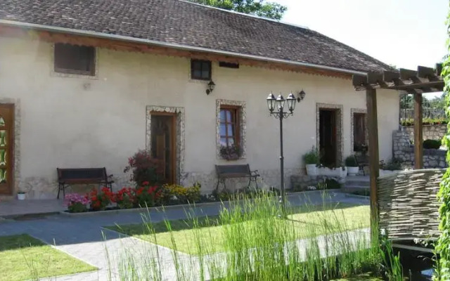 Aralica Apartmanház