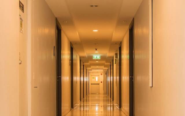 Locals Bangna Elements Srinakarin