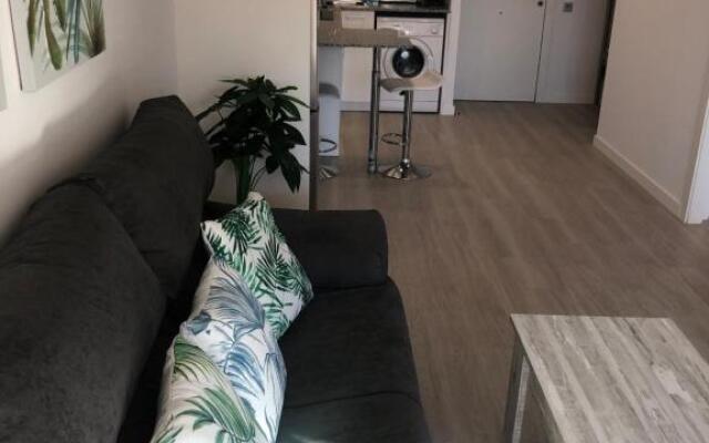 Brand New Apartment with Swimming Pool and Views