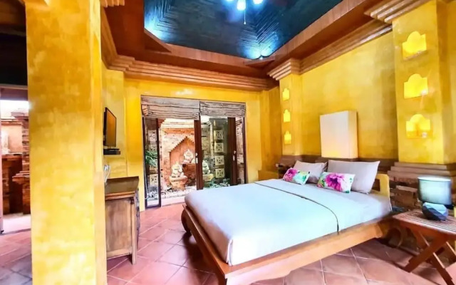 Balinese Pool Villa in Rawai