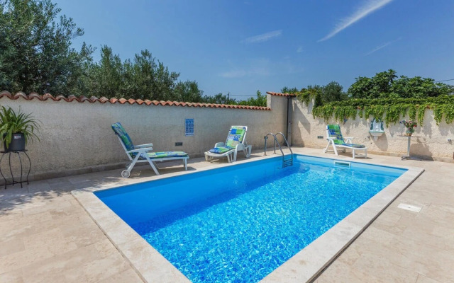 Beautiful Home in Fondole With Jacuzzi, Wifi and 2 Bedrooms