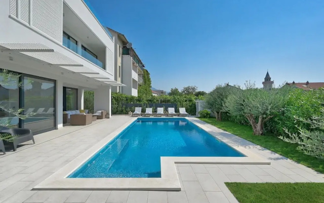 Modern Villa With Private Pool and Terrace