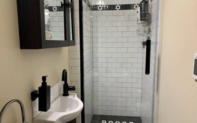 The Chic Guest Retreat in Old Town Near Csu!