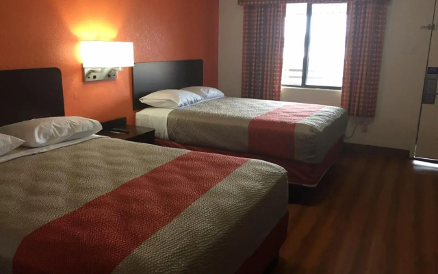 Motel 6 Waco, TX