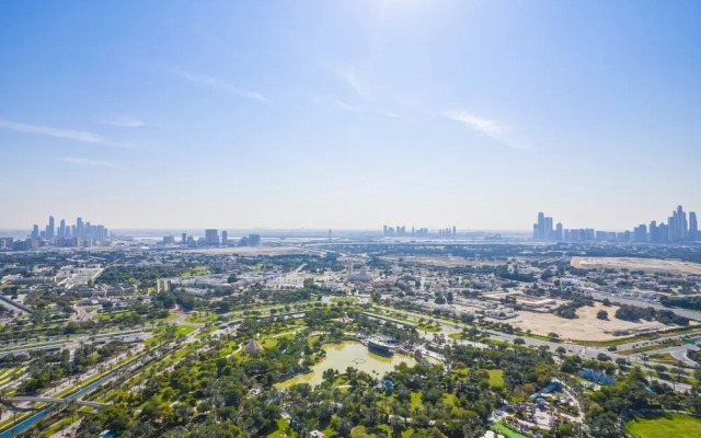 HomesGetaway-2BR Apt in 1 Residences