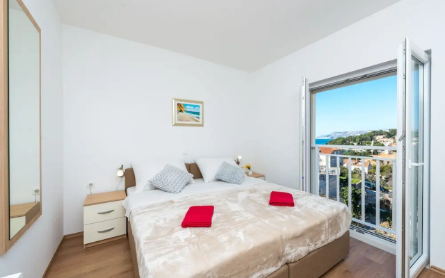 Apartments Rilovic, City and Sea view apartments