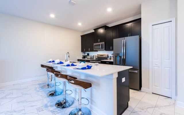 Lovely 4 Bed3 Bachampions Gatepool