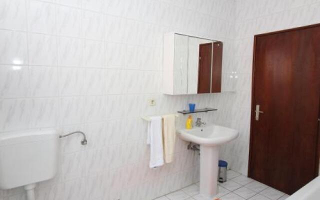 Apartments Jela