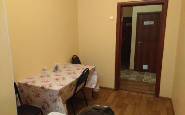 Elas Hotel