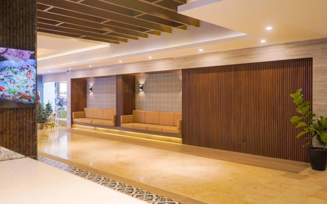 Oceano Palace Beach Resort
