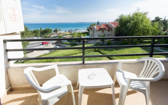 StayInn Rainbow Houses - Private Beach