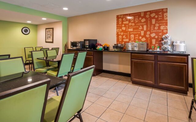 SureStay Hotel by Best Western East Brunswick