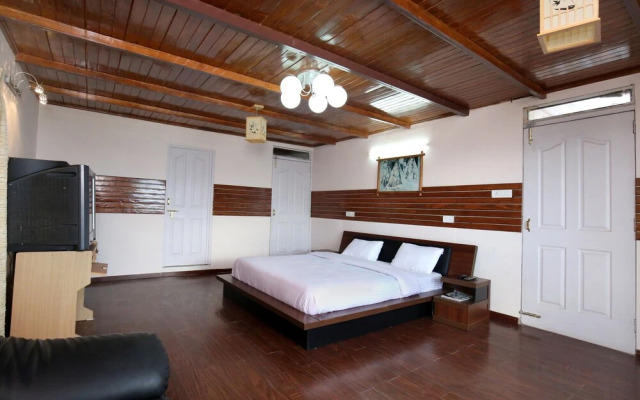 OYO 9346 Home Spacious 4BHK Valley View Fagu