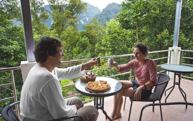 Coco Khao Sok Hostel