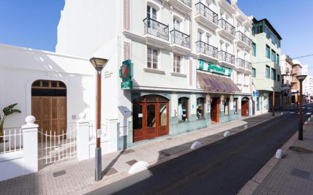 Rooms & Suites Loft 2E Deluxe Edition Arrecife