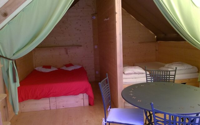 Camping La Cascade De Venosc