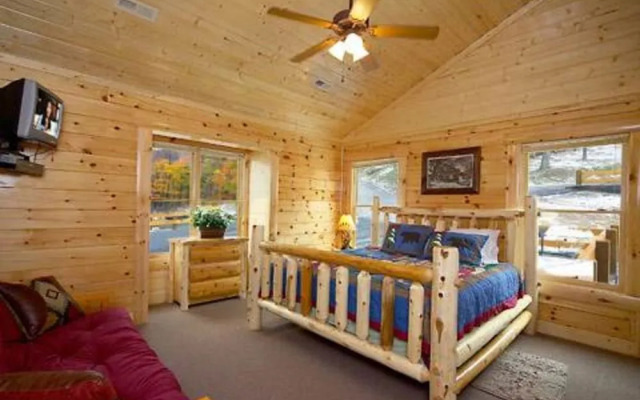 Bear Den Lodge by RedAwning