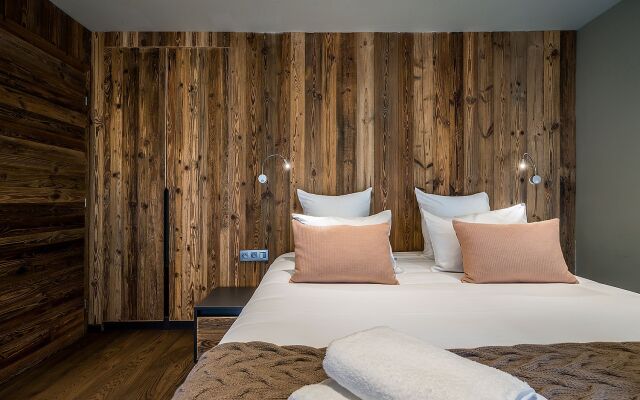 Moulin II - Design Chalet With Private Hot-tub and Garden