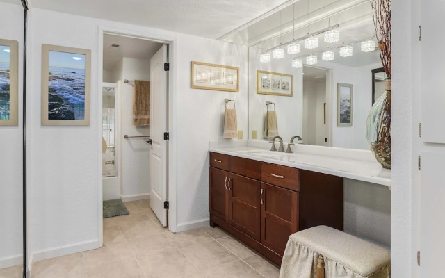 2BR 2BA Stylish Palm Springs Condo