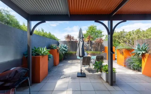 Rhyll Haven Luxury Apartments and B&B