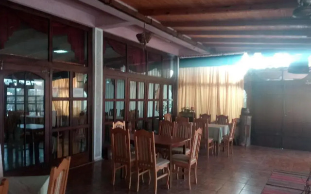 Hotel Restoran Antika