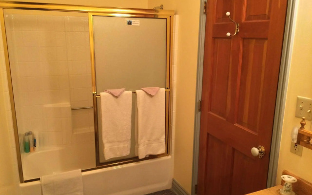 Amber Inn Bed and Breakfast