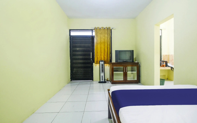 OYO Life 91606 Nadin Guest House Syariah