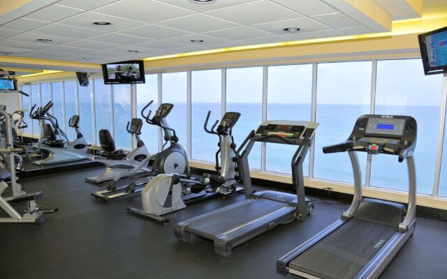 Radisson Suite Hotel Oceanfront