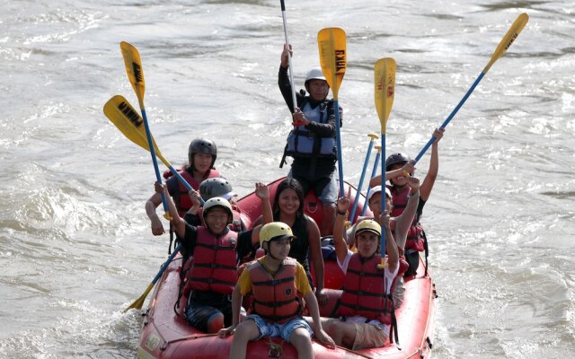 Grand Selva Lodge & Tours