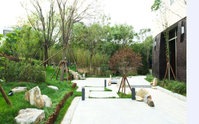 Beijing Yanxiang Tangram Hotel