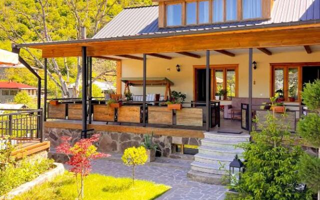 Guest House Borjomi Verde