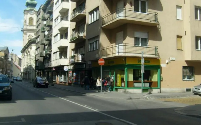 Beard Apartman Buda