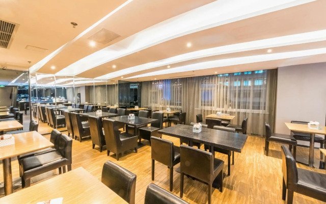 Orange Hotel (Dalian Zhongshan Square, Renmin Road)