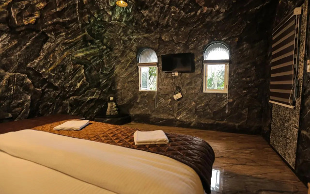 5 BHK Homestay in Odappallam, Wayanad, by GuestHouser (ACC3)