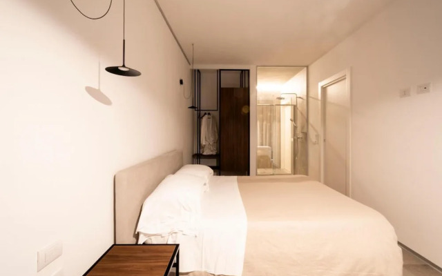 Alkamuri Posh Hotel Spa 107 Jacuzzi Suite