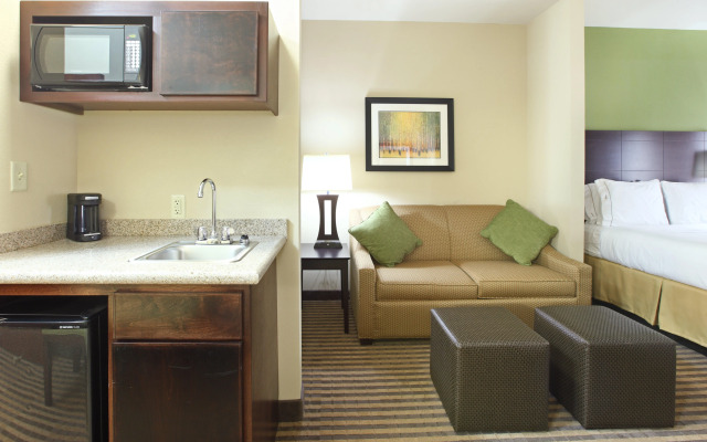 Holiday Inn Express & Suites Maumelle - Little Rock NW by IHG