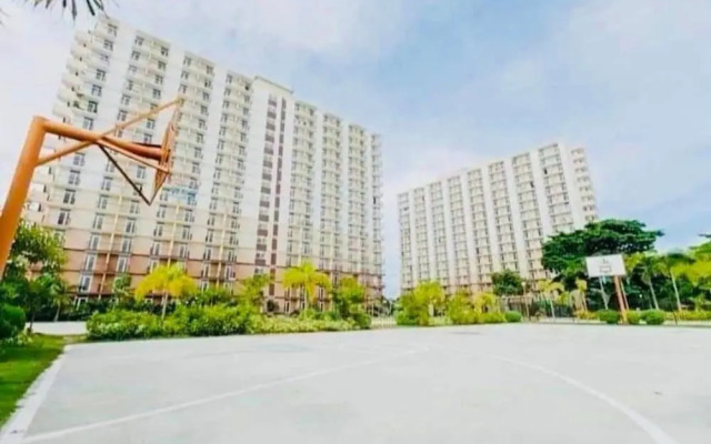 Studio with Balcony at Saekyung 956
