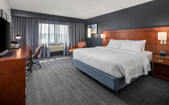Courtyard by Marriott La Crosse