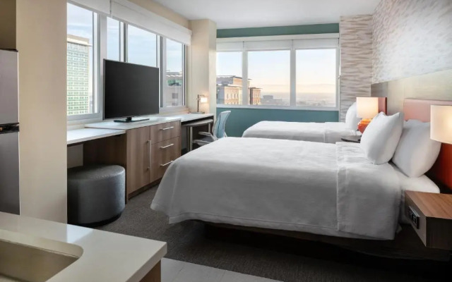 Home2 by Hilton Denver Downtown Convention Center