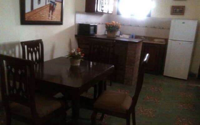 Class Colonial Aparta Hotel