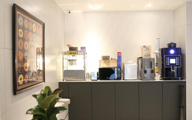 Brown dot Hotel Palyong