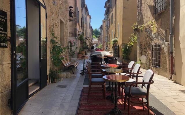 Demeure d'Hotes Le Rocher